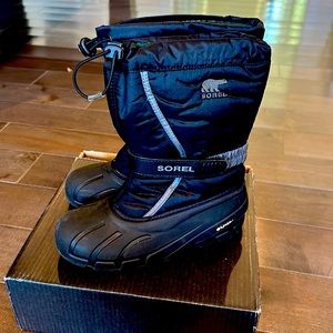 Sorel youth flurry boot, size 7 great condition
